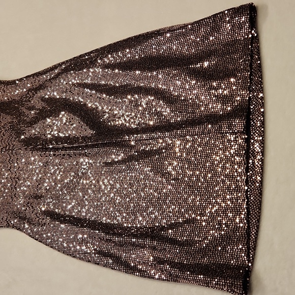 NWT ANNE KLEIN size 4 gold sequin dress - Picture 13 of 13